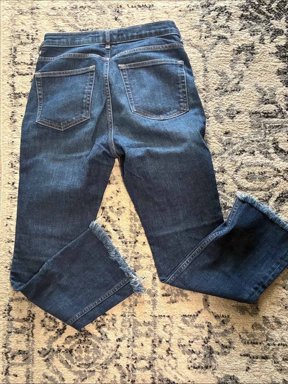 Everlane Dark Blue Cropped Frayed-Hem Jeans